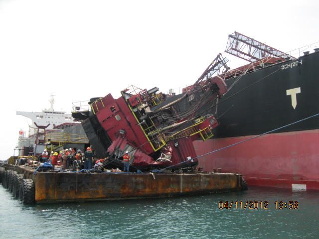 Floating crane collapsed